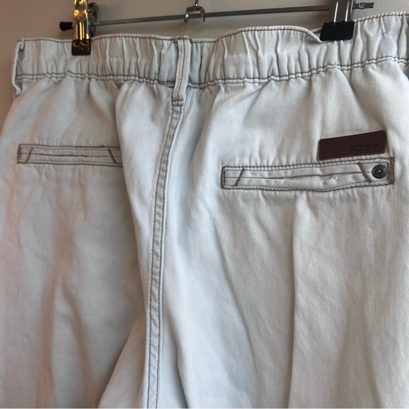 Roxy Light Wash Denim Joggers, Women's Large, Elastic Waist, Beach Pant - Picture 11 of 11